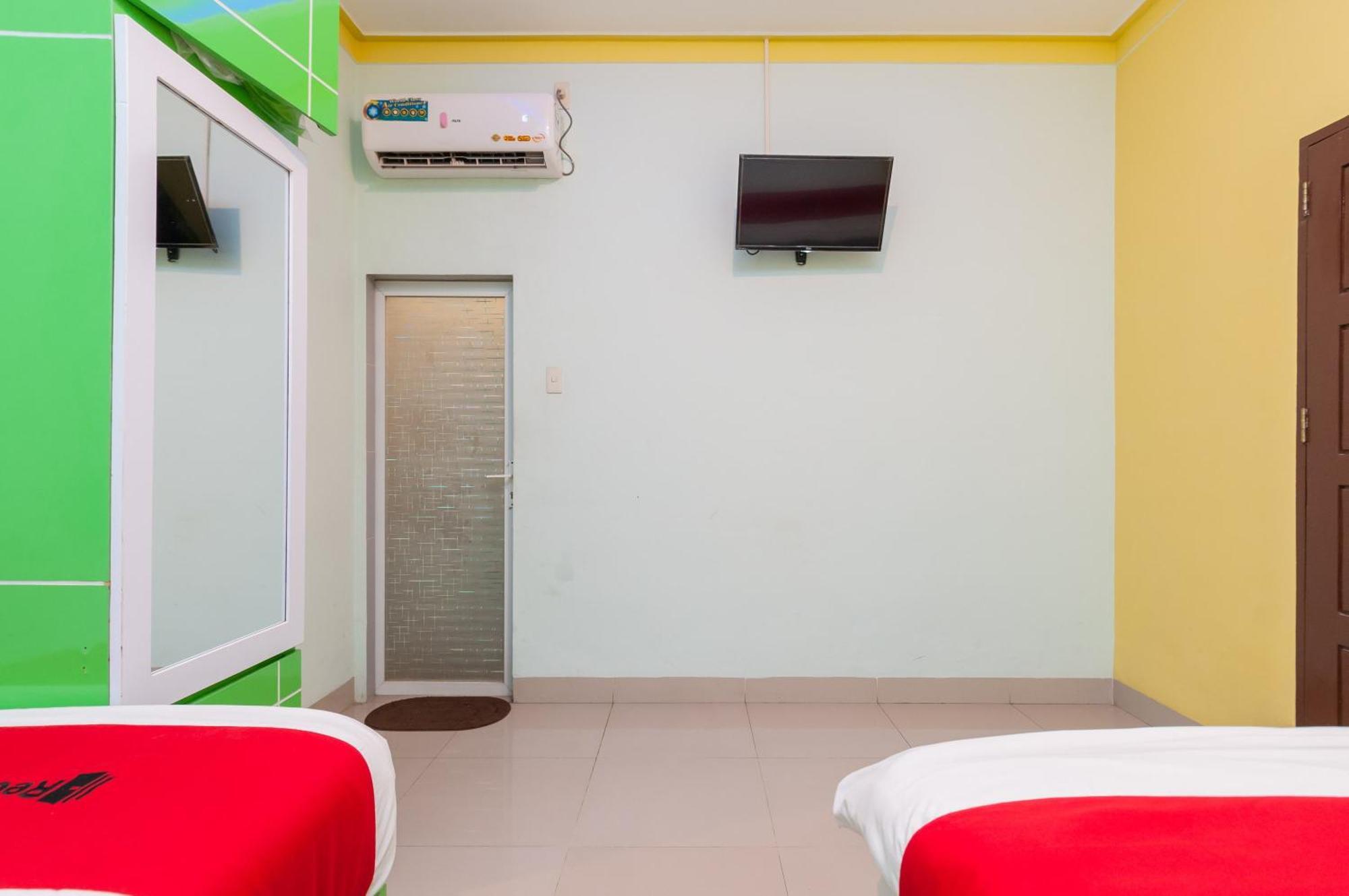 Reddoorz Syariah At Dinda Residence Medan Exterior photo