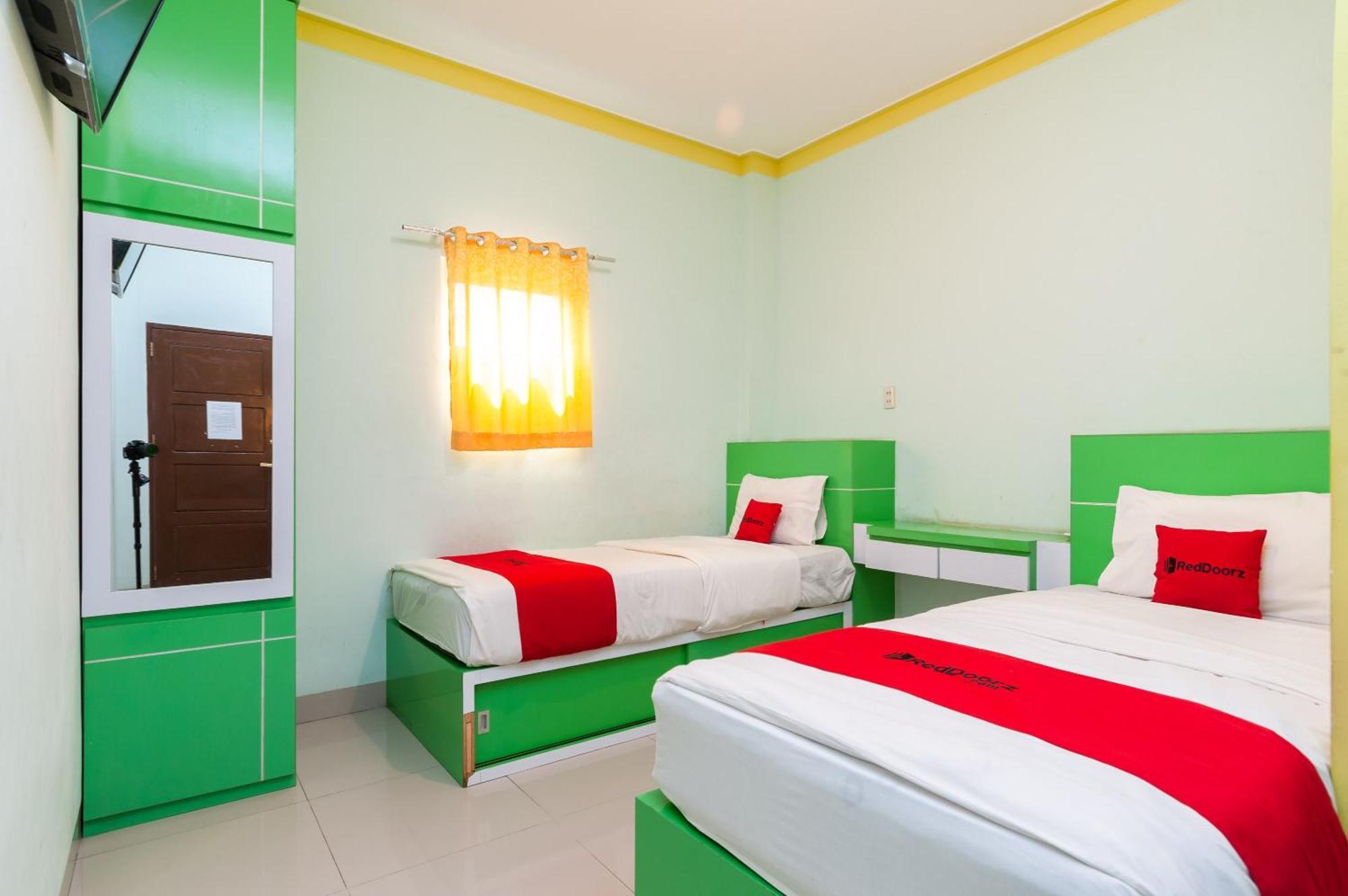 Reddoorz Syariah At Dinda Residence Medan Exterior photo
